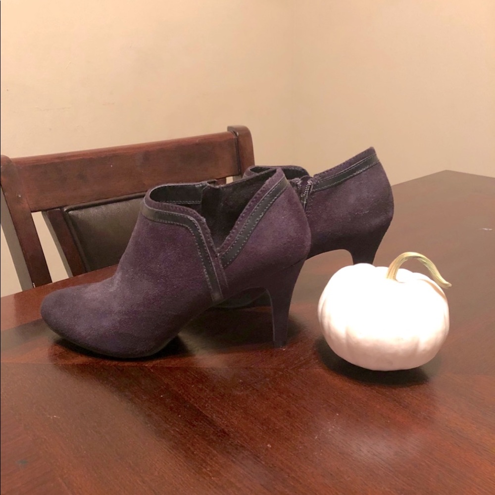 Deflex Comfort Suede Ankle Booties